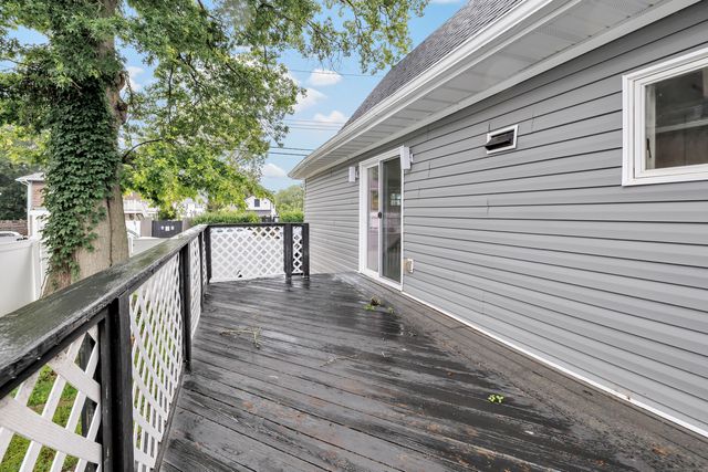 34 2nd Avenue, East Haven, CT 06512