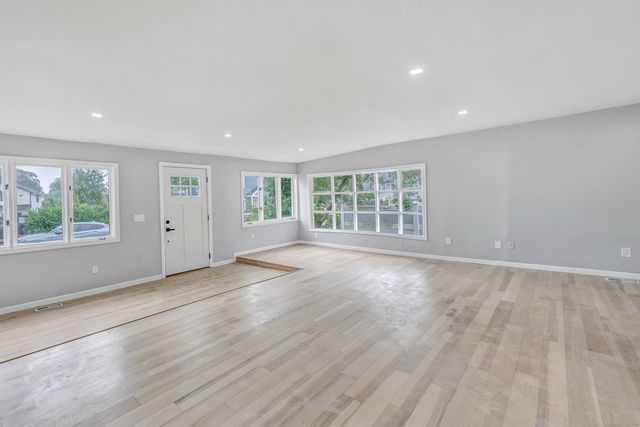 34 2nd Avenue, East Haven, CT 06512