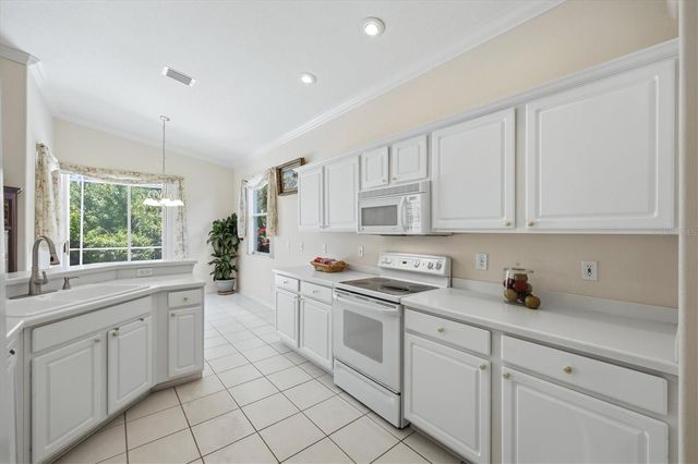 8492 IDLEWOOD COURT, Lakewood Ranch, FL 34202