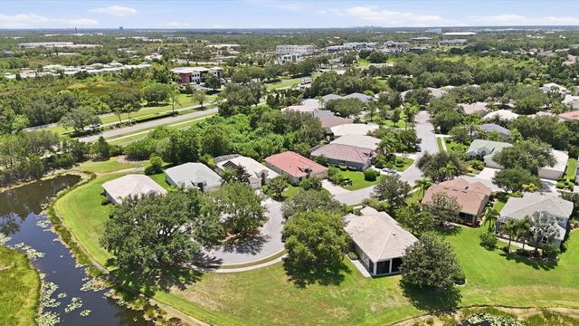 8492 IDLEWOOD COURT, Lakewood Ranch, FL 34202