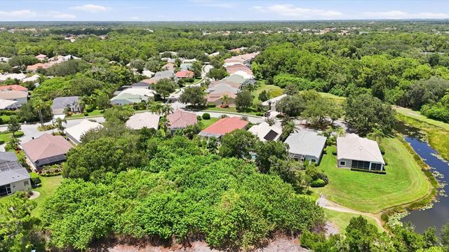8492 IDLEWOOD COURT, Lakewood Ranch, FL 34202