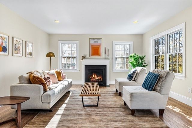 37 Lantern Lane, Braintree, MA 02184