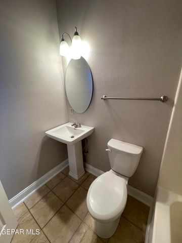 521 W Missouri Avenue, El Paso, TX 79901