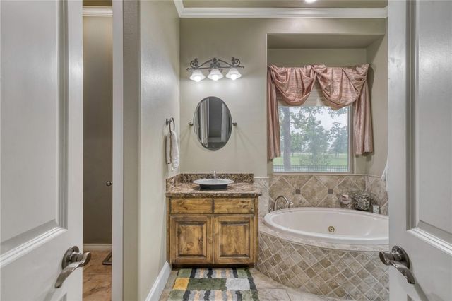 2073 Ravenstone Loop, College Station, TX 77845