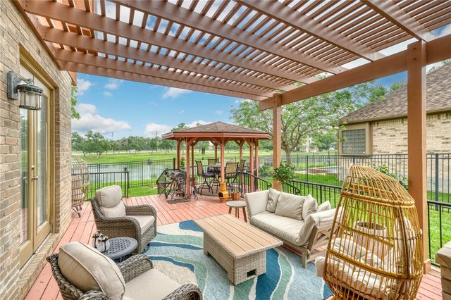 2073 Ravenstone Loop, College Station, TX 77845