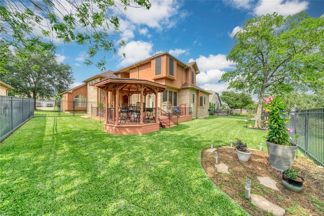 2073 Ravenstone Loop, College Station, TX 77845