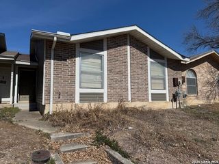 6805 Neston Dr, San Antonio, TX 78239
