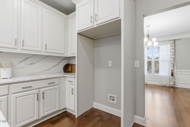 5016 Trembath Lane, Cary, NC 27519