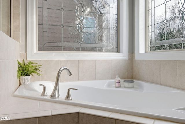 5016 Trembath Lane, Cary, NC 27519