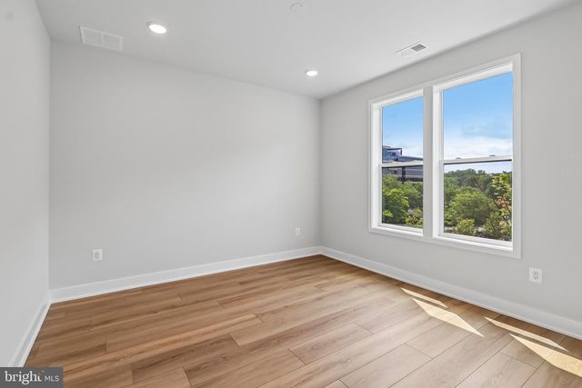 6326 CETUS LN, North Bethesda, MD 20852