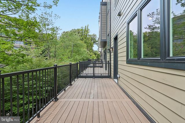 6326 CETUS LN, North Bethesda, MD 20852