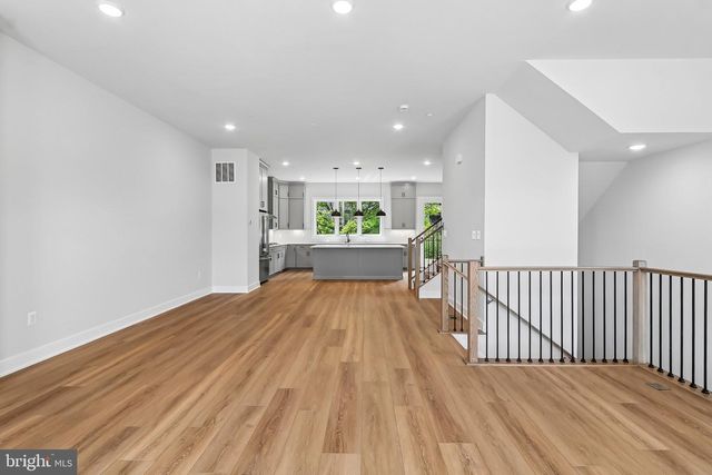 6326 CETUS LN, North Bethesda, MD 20852