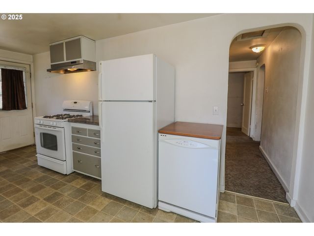 520 W UMPQUA St, Roseburg, OR 97471