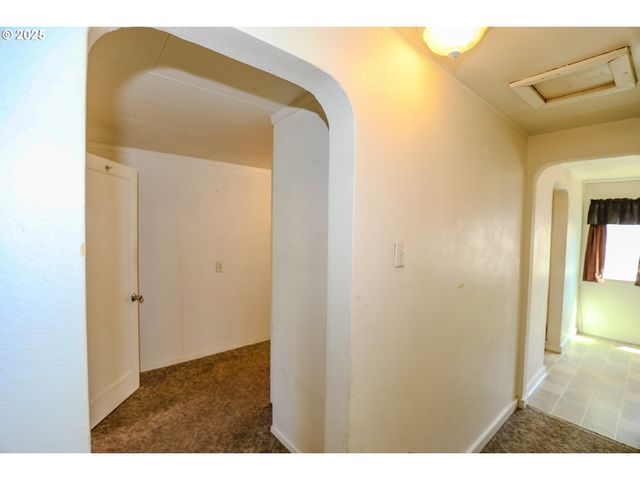 520 W UMPQUA St, Roseburg, OR 97471