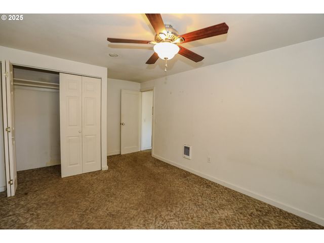 520 W UMPQUA St, Roseburg, OR 97471