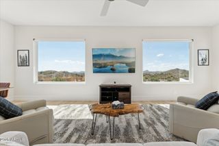 221 W JOMAX Road 1, Phoenix, AZ 85085