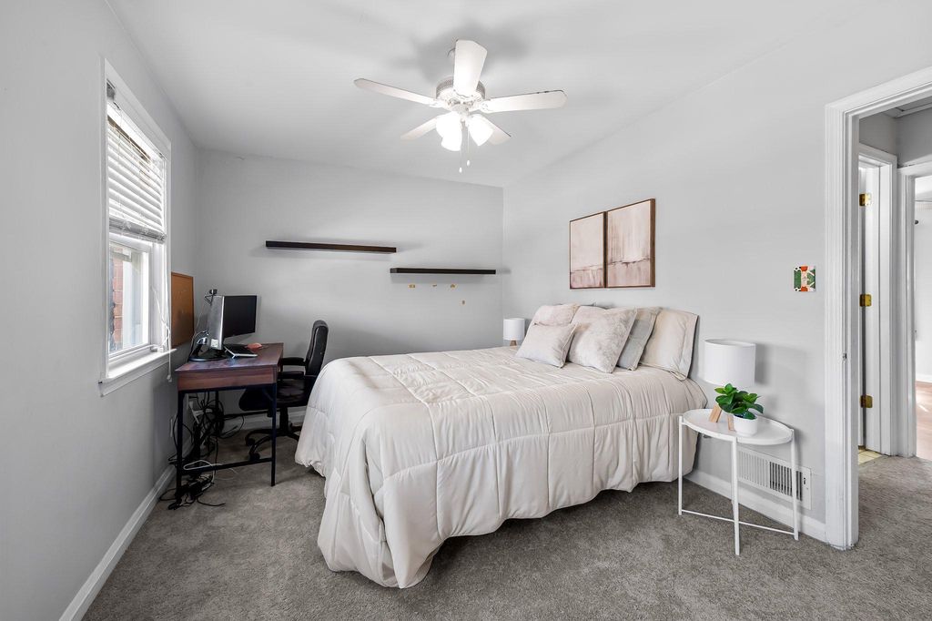 Image 19 of property listing at 7258 BRIDGEWOOD DR, Baltimore, MD 21224