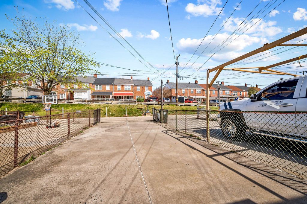 Image 28 of property listing at 7258 BRIDGEWOOD DR, Baltimore, MD 21224