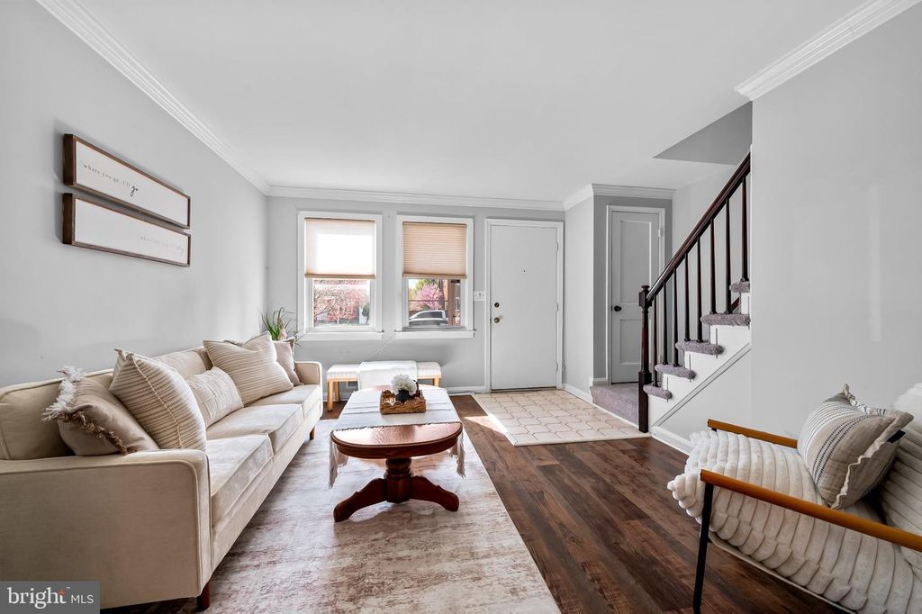 Image 4 of property listing at 7258 BRIDGEWOOD DR, Baltimore, MD 21224