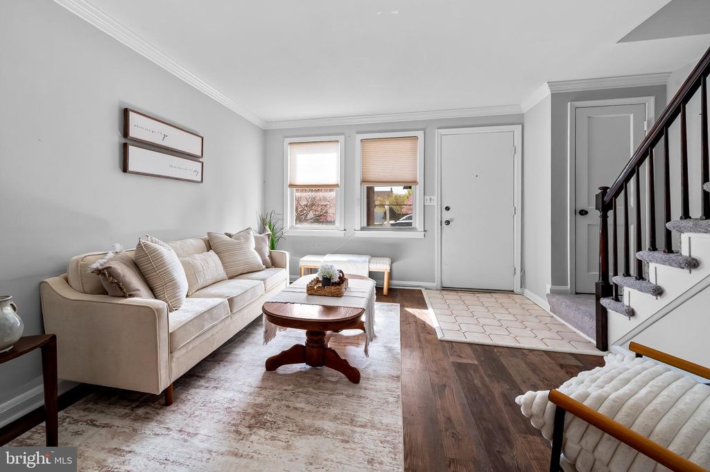 Image 5 of property listing at 7258 BRIDGEWOOD DR, Baltimore, MD 21224