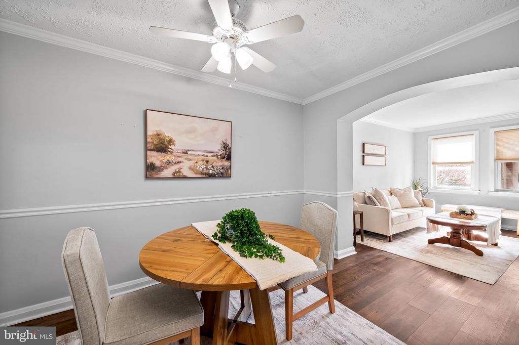 Image 8 of property listing at 7258 BRIDGEWOOD DR, Baltimore, MD 21224