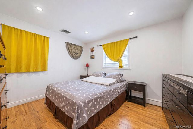 23 McKinley Street, Brentwood, NY 11717