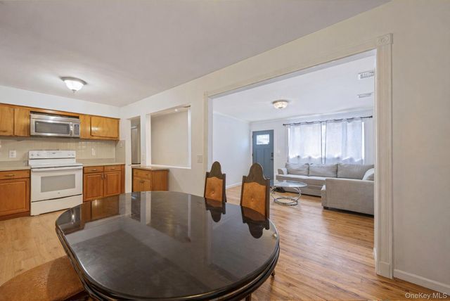 23 McKinley Street, Brentwood, NY 11717