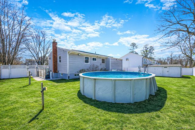 23 McKinley Street, Brentwood, NY 11717