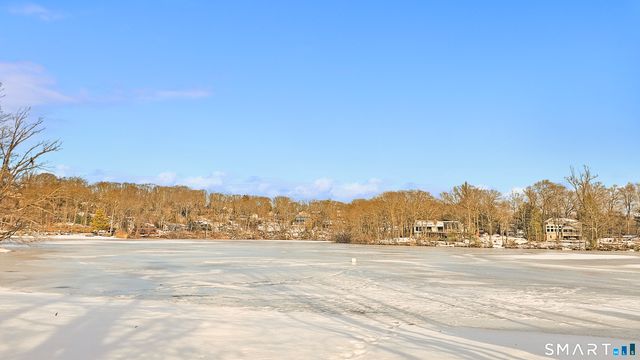 29 Carol Street, Danbury, CT 06810