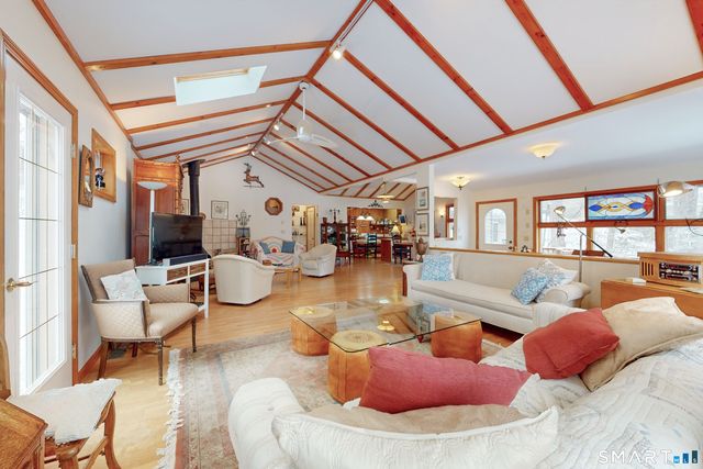 29 Carol Street, Danbury, CT 06810