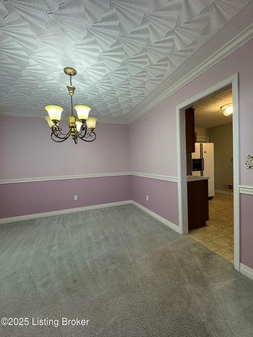 110 Chimney Rock Dr, Shepherdsville, KY 40165