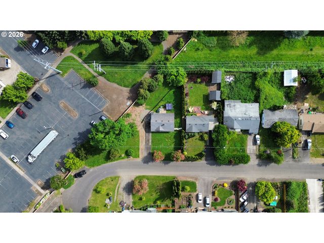 Game Farm, Springfield, OR 97477
