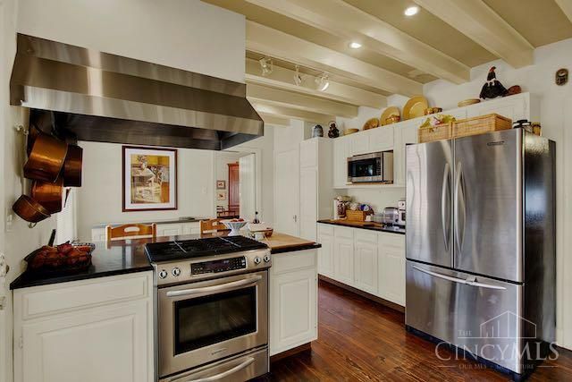 3833 Eileen Drive, Cincinnati, OH 45209