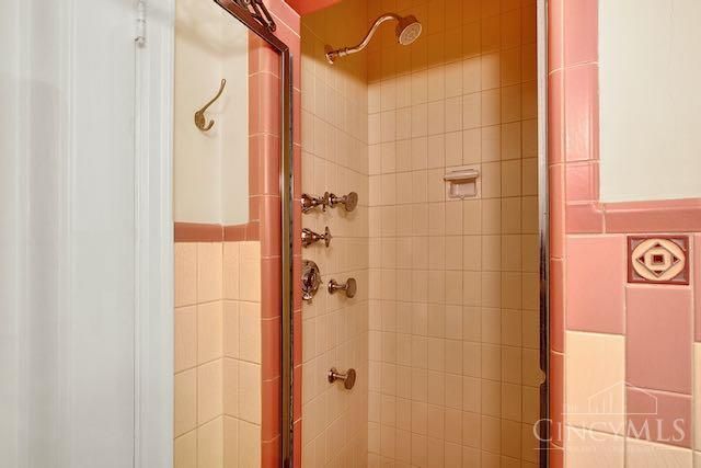3833 Eileen Drive, Cincinnati, OH 45209