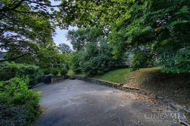 3833 Eileen Drive, Cincinnati, OH 45209