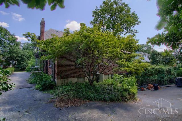 3833 Eileen Drive, Cincinnati, OH 45209