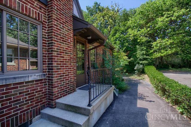 3833 Eileen Drive, Cincinnati, OH 45209