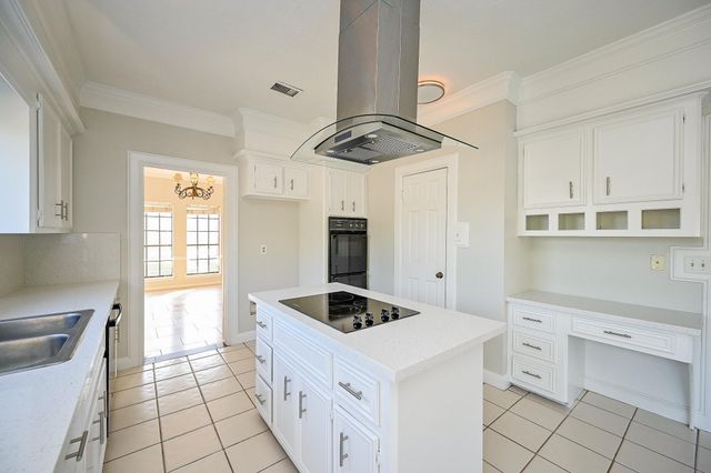 12011 Autumn Creek Drive, Houston, TX 77070