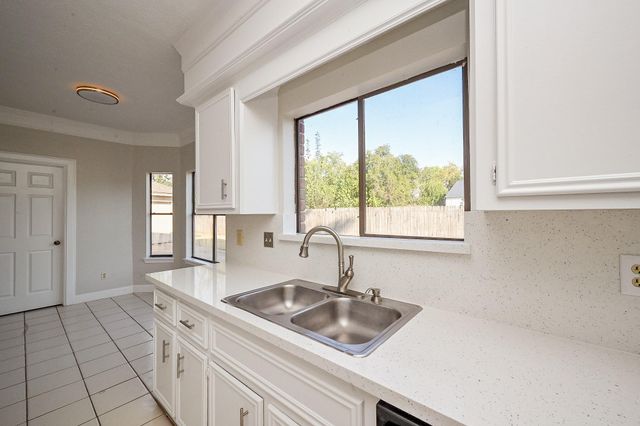 12011 Autumn Creek Drive, Houston, TX 77070