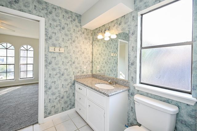 12011 Autumn Creek Drive, Houston, TX 77070