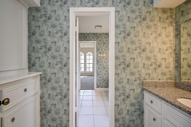 12011 Autumn Creek Drive, Houston, TX 77070