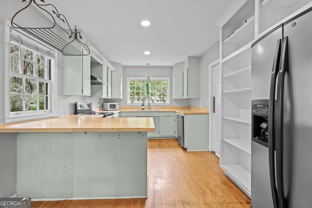 2016 Ash Avenue, Brunswick, GA 31520