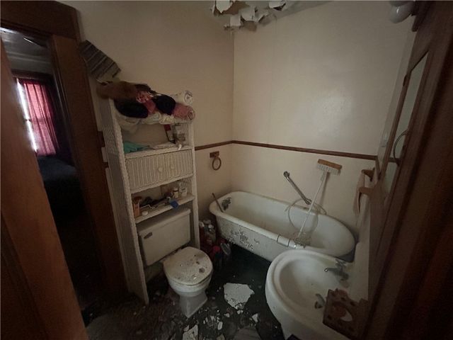 24 Herman St, Uniontown, PA 15401