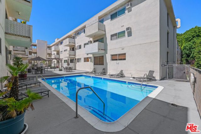960 Larrabee Street 328, West Hollywood, CA 90069