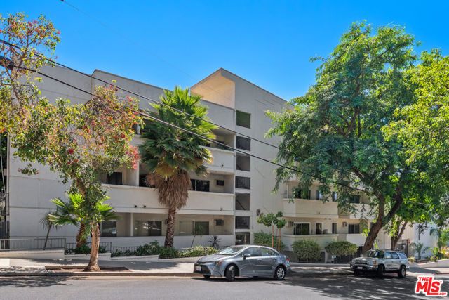 960 Larrabee Street 328, West Hollywood, CA 90069