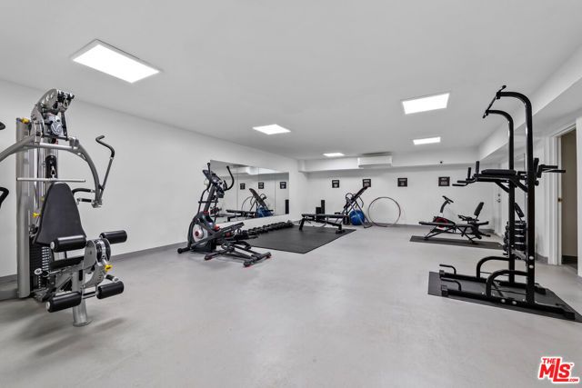 960 Larrabee Street 328, West Hollywood, CA 90069