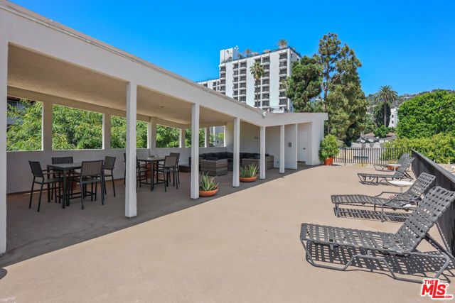 960 Larrabee Street 328, West Hollywood, CA 90069