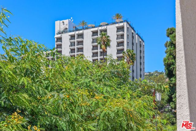 960 Larrabee Street 328, West Hollywood, CA 90069