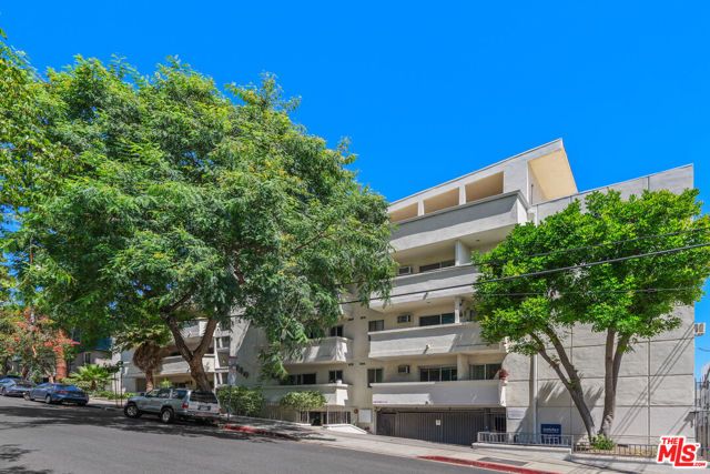 960 Larrabee Street 328, West Hollywood, CA 90069