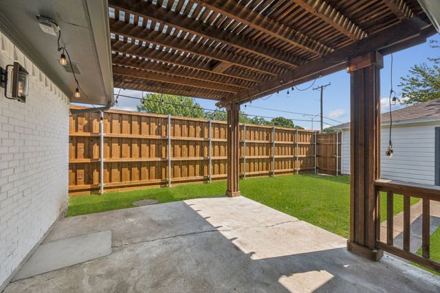 9670 Lynbrook Drive, Dallas, TX 75238